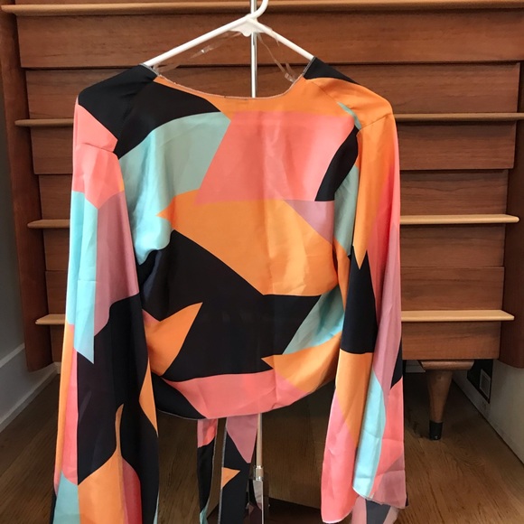 Funky disco vibe tie front crop top. EUC - Picture 2 of 9